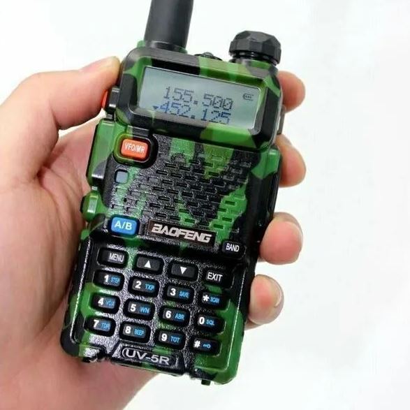 Радиостанция Baofeng UV-5R 8W камуфляж Портативная радиостанция VHF/UHF (136-174 МГц; 400-520 МГц) UV-5R8WCAMO от прозводителя Baofeng