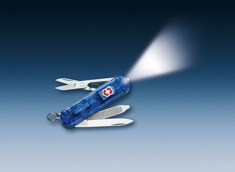 Нож-брелок Victorinox Classic Signature Lite, 58 мм, 7 функций, полупрозрачный синий 0.6226.T2 от прозводителя Victorinox